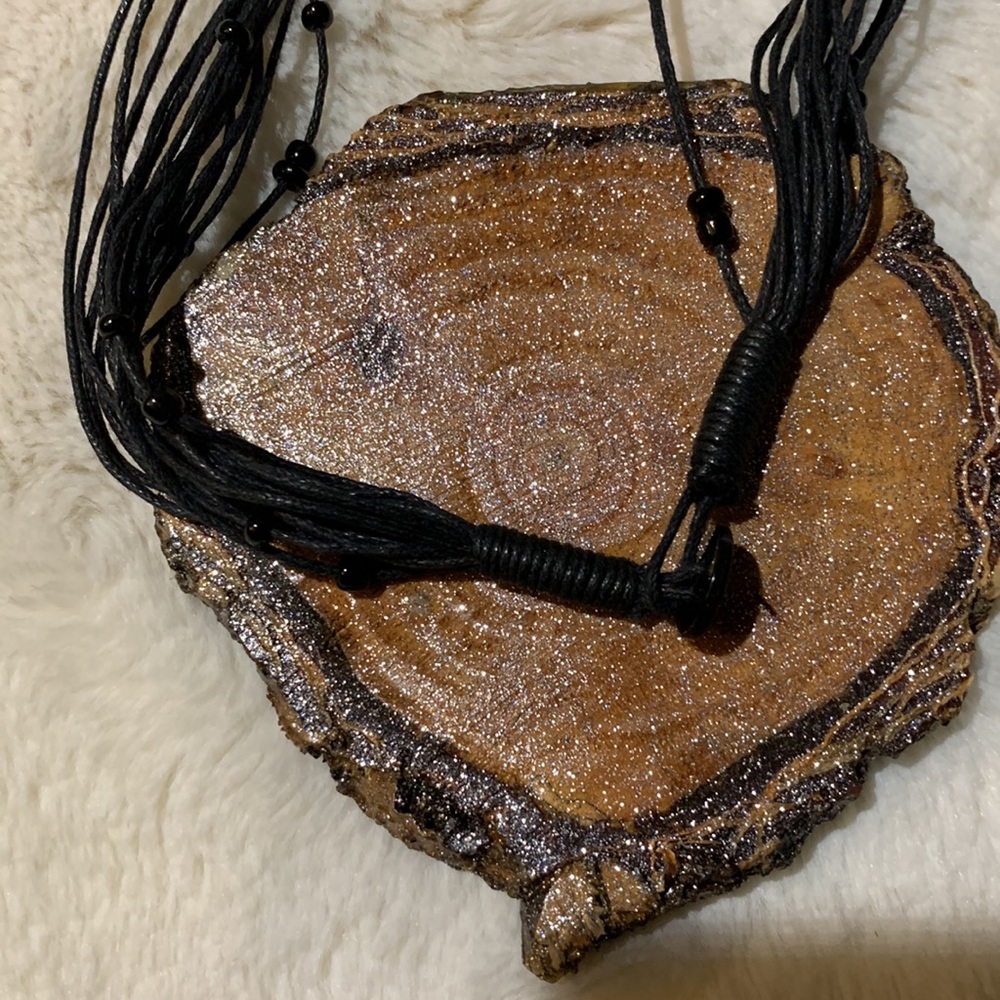 Shell & Black Rope Necklace - Picture 8 of 8